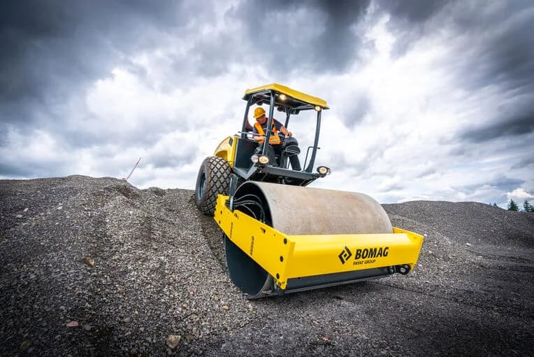 Rodillo de suelo BW 214 DH-5